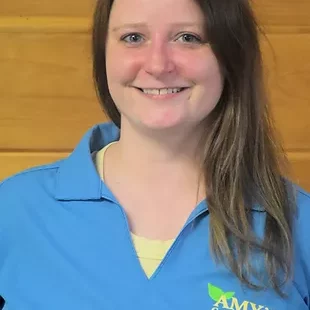 2d0409_4ffbc55c7ff3418687ce5af8dfa0743f_mv2 Amy's Green Clean Team
